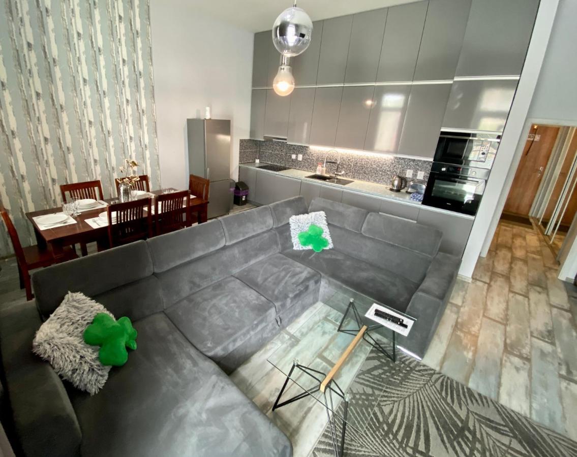 Royal City Centre Apartment Poprad Exteriör bild