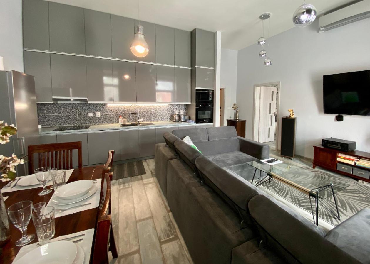 Royal City Centre Apartment Poprad Exteriör bild