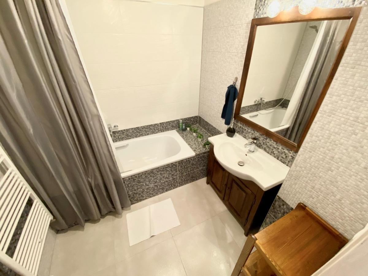 Royal City Centre Apartment Poprad Exteriör bild