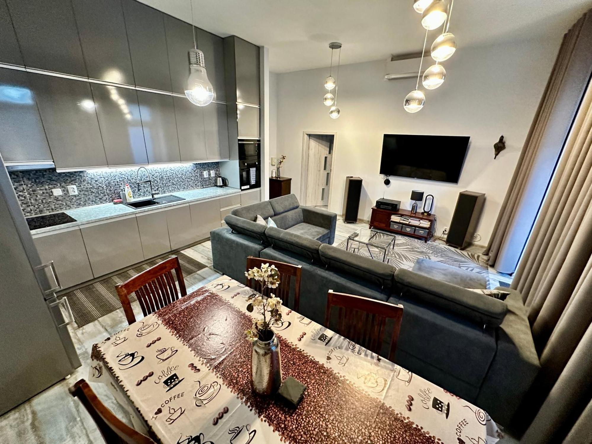 Royal City Centre Apartment Poprad Exteriör bild