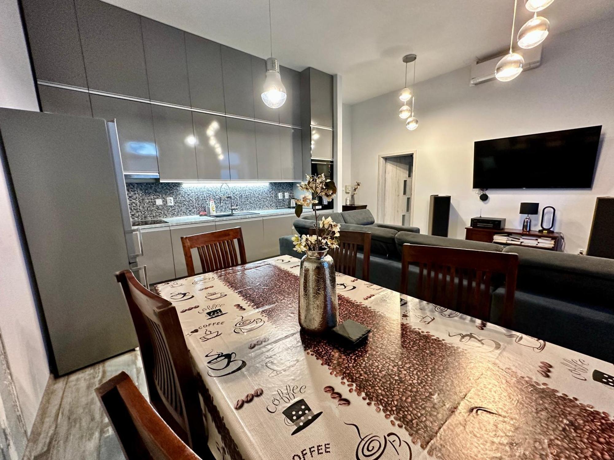 Royal City Centre Apartment Poprad Exteriör bild