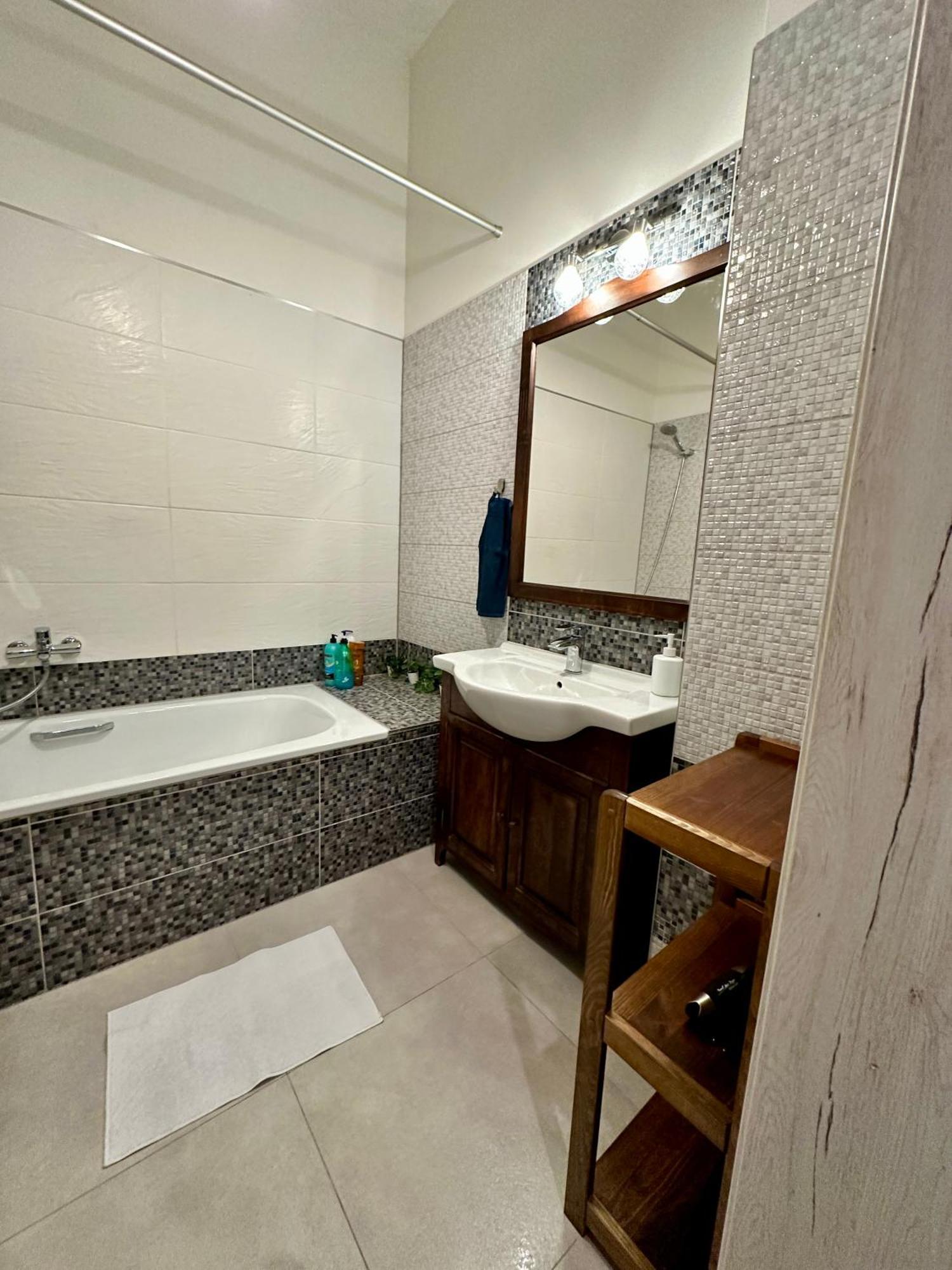 Royal City Centre Apartment Poprad Exteriör bild